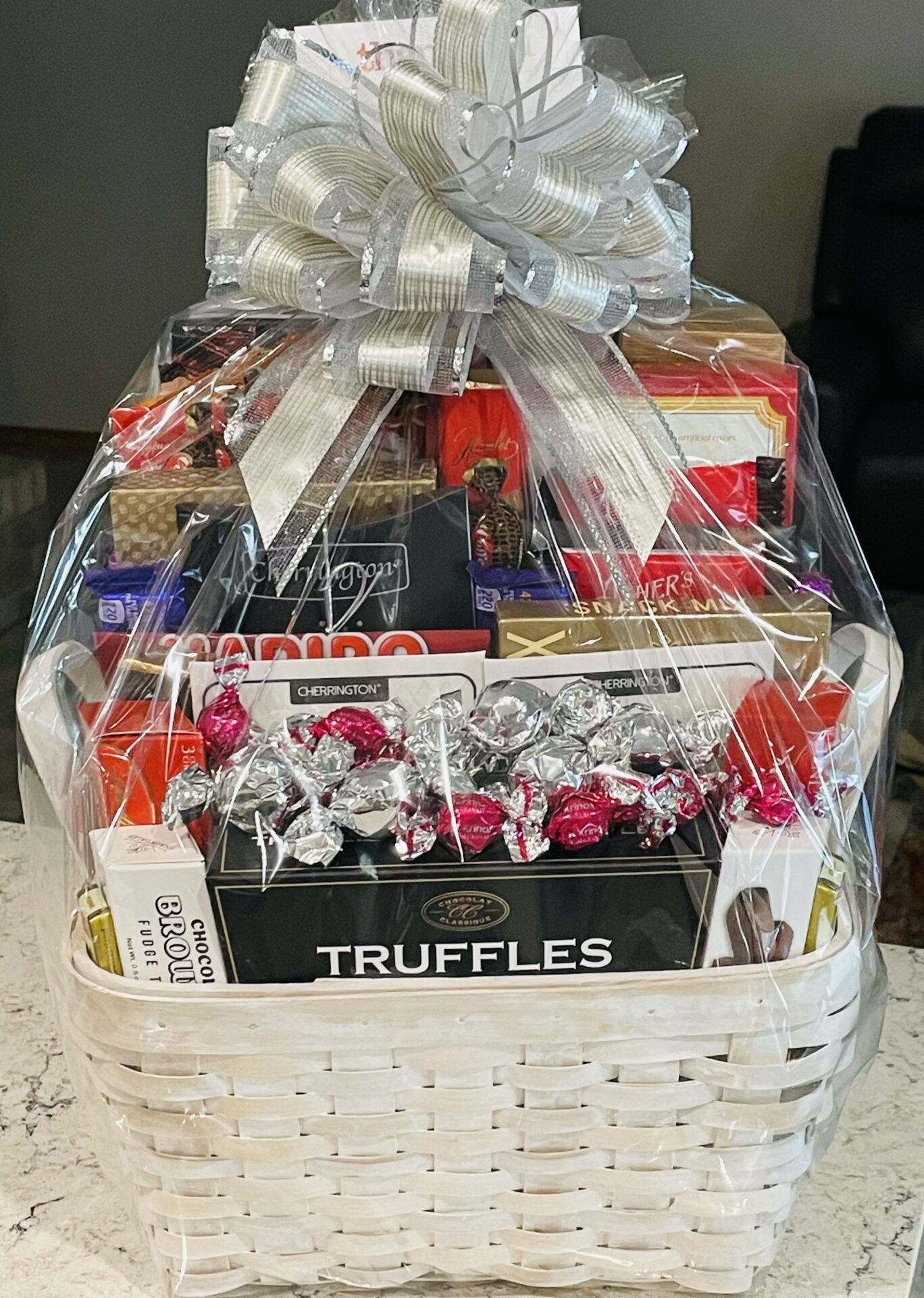 IMG_1762 Gold basket